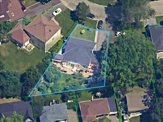 61 Hurlingham Cres